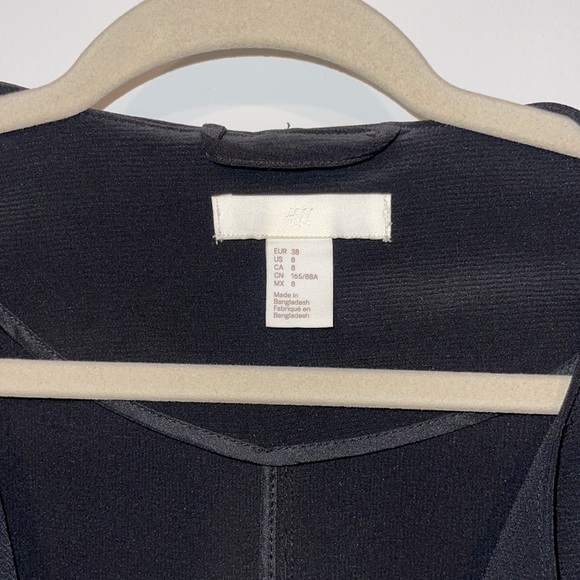 Relaxed Black Midi Blazer - Picture 3 of 4